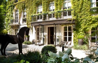 Hotel Pavilion de la Reine – Place de Vosges-design hotels-paris-france